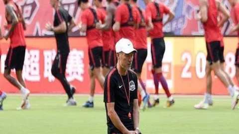 京多安社交平台喜迎千金，晒照庆祝小公主到来🤍